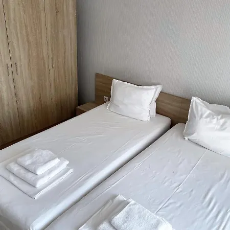 Stamopolu Lux Ground Floor פרימורסקו